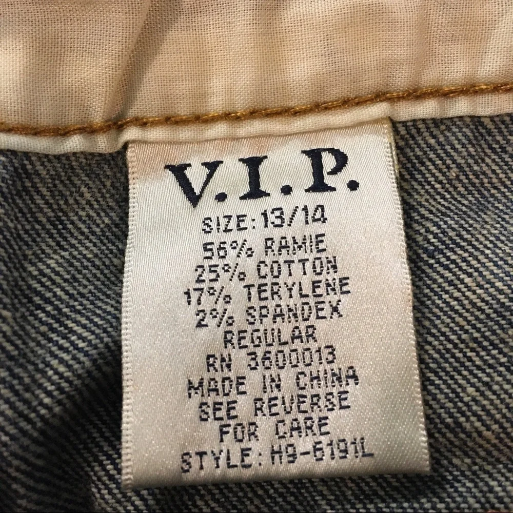 NWT VIP Jeans hi rise distressed acid wash denim shorts.
